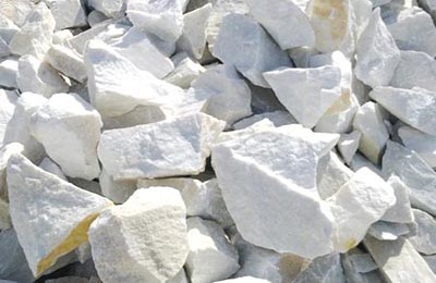 Dolomite mineral in light grey and white tones, used in steelmaking, glass production, agriculture and construction.